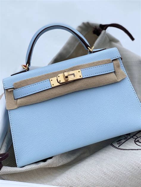 Prettiest blue in Hermes .